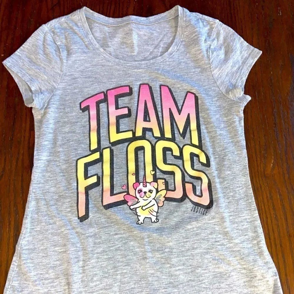 Girls justice graphic tee